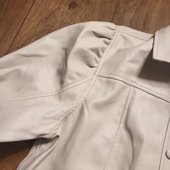 Blank NYC Puffy Shoulder Jacket Off White Size M - Picture 4 of 7